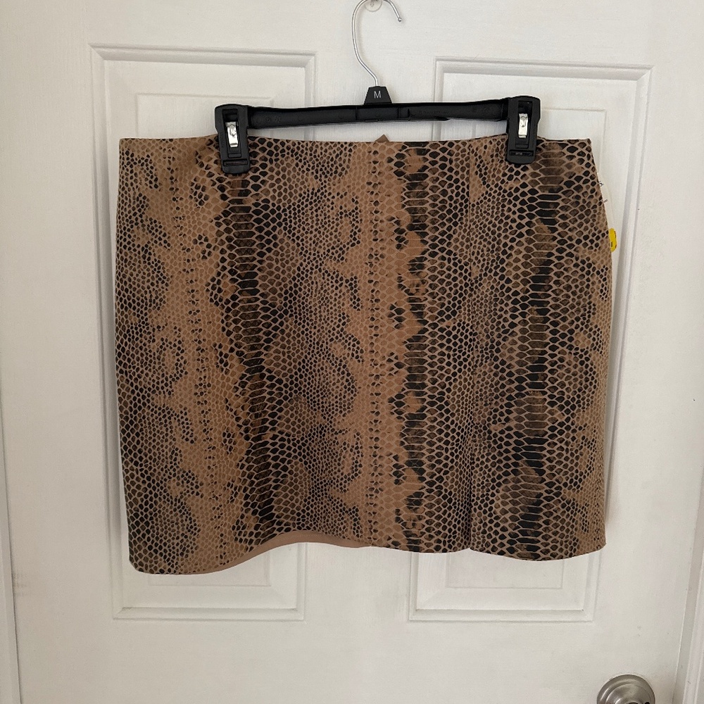Vegan skirt new with tag